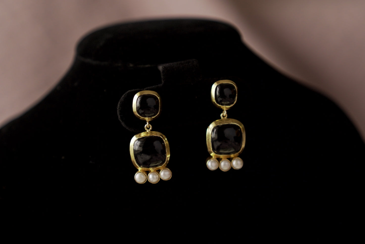 Pretty Onyx