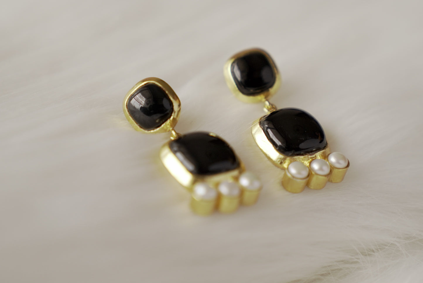 Pretty Onyx